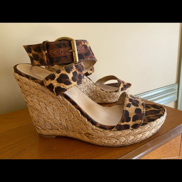 Stuart Weitzman fabric animal print platform sandals. Size 10. - Picture 3 of 3